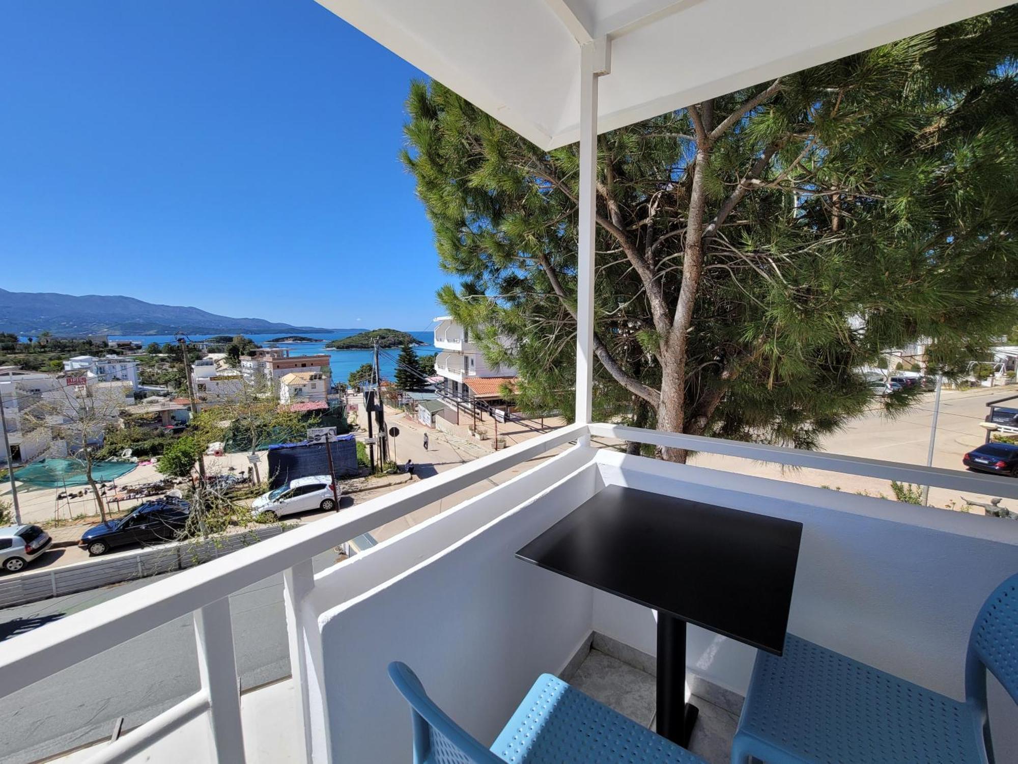 City Center Gjordeni Apartments Ksamil Esterno foto
