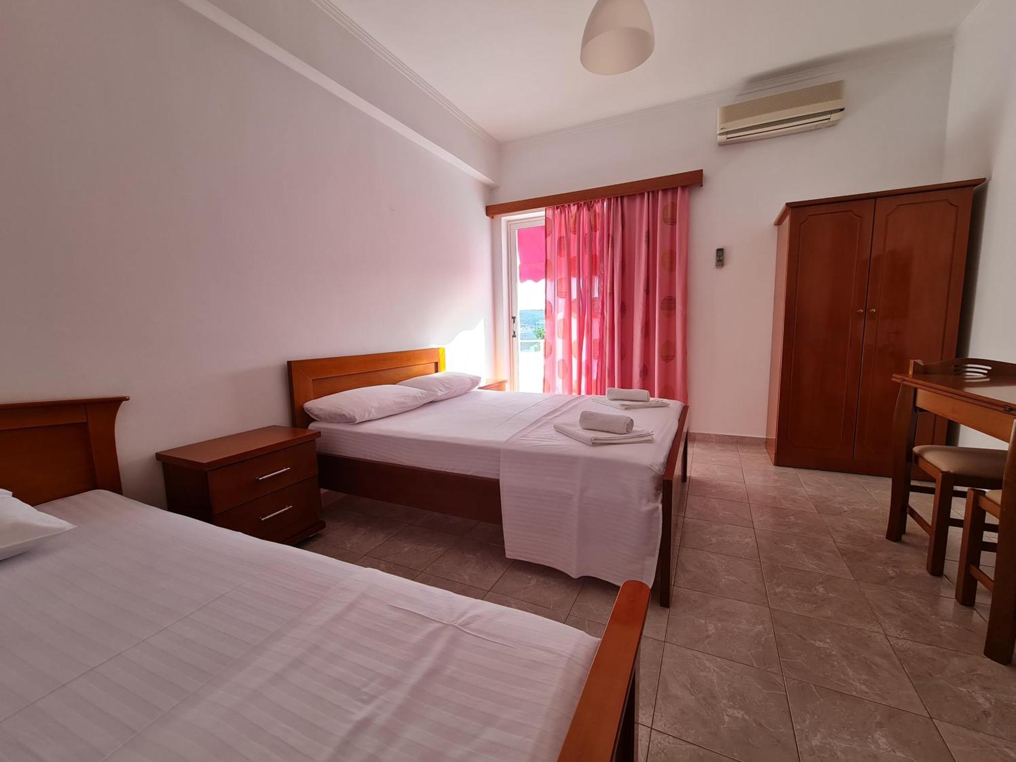 City Center Gjordeni Apartments Ksamil Esterno foto