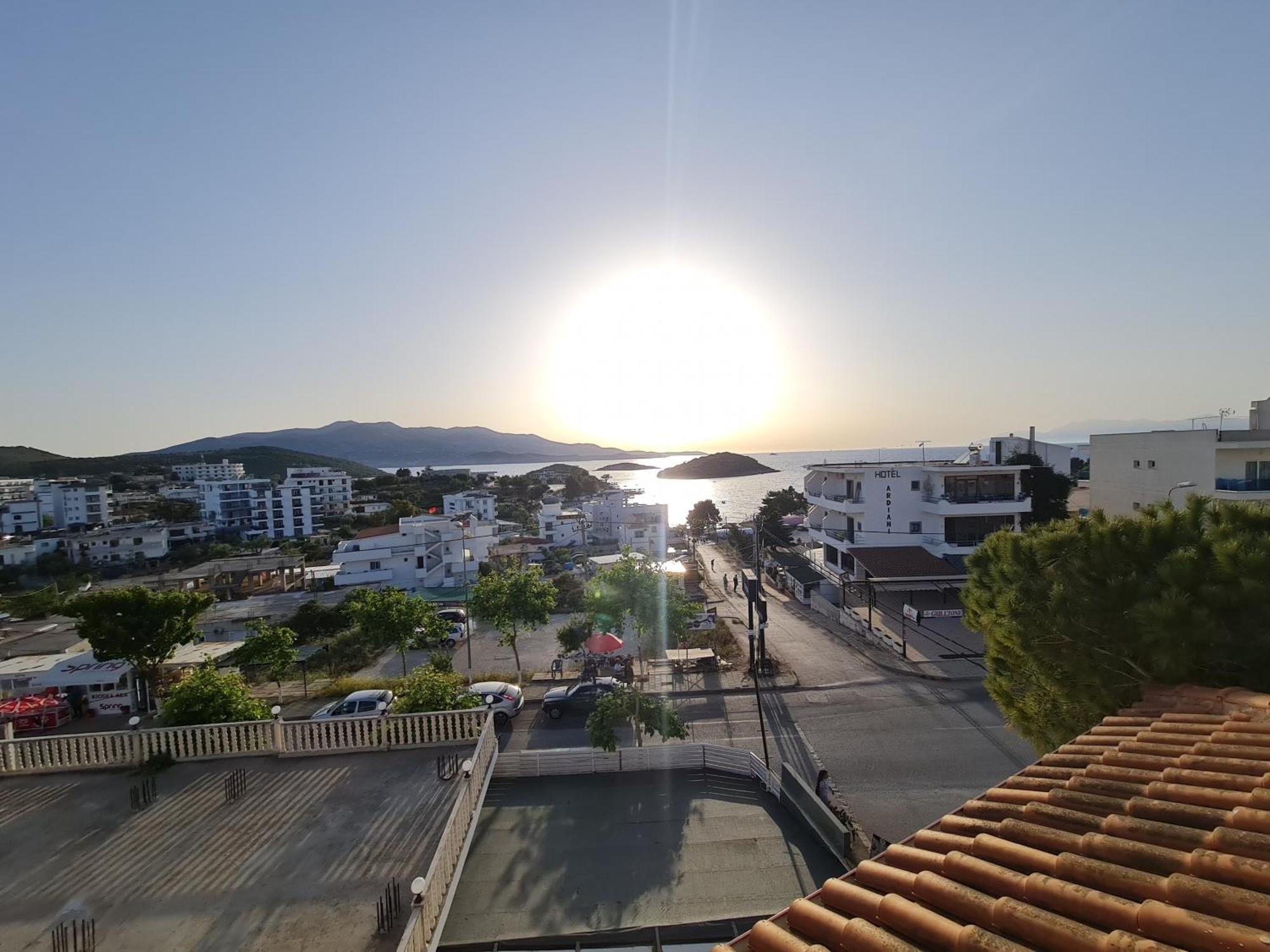 City Center Gjordeni Apartments Ksamil Esterno foto