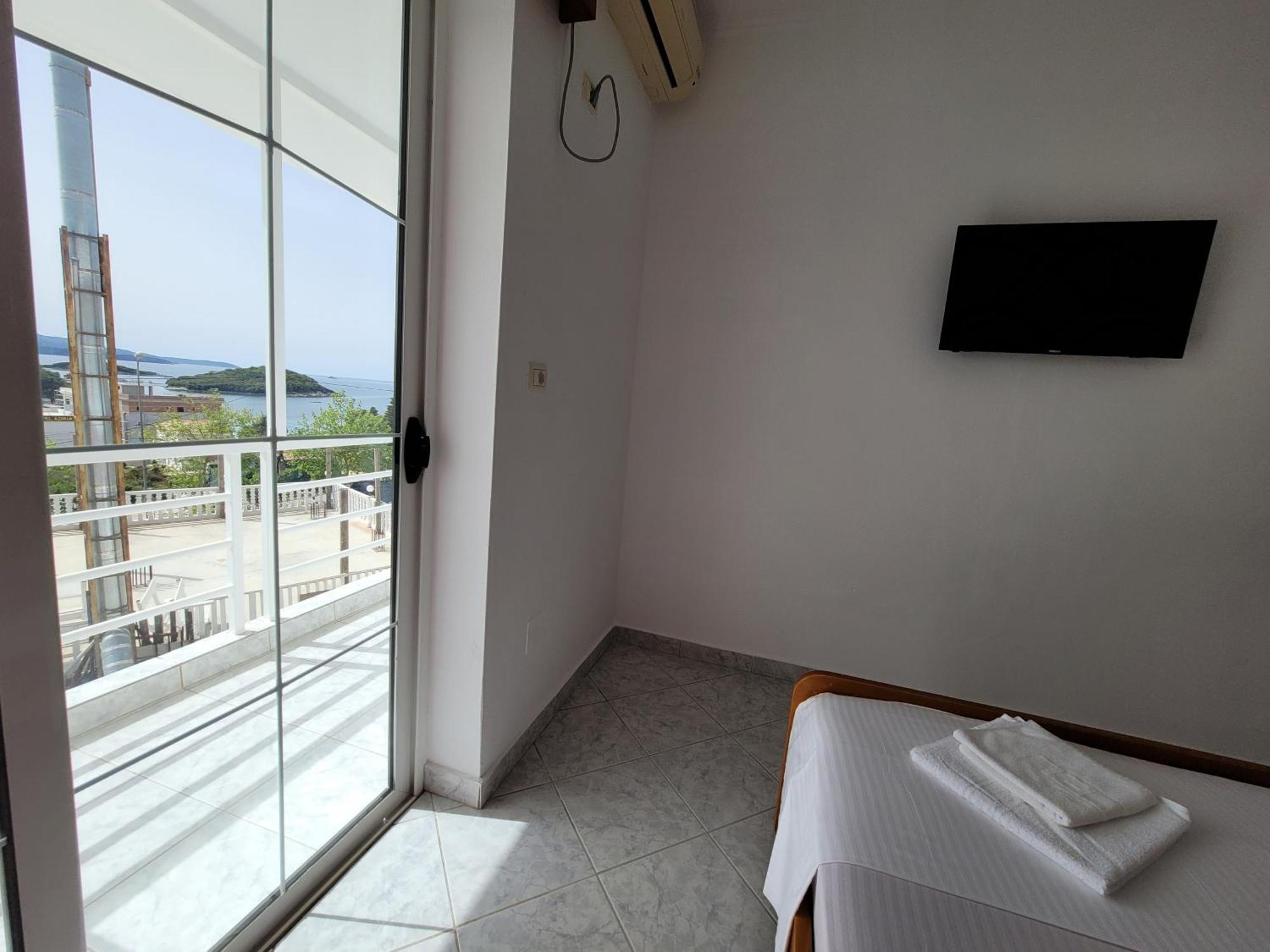 City Center Gjordeni Apartments Ksamil Esterno foto