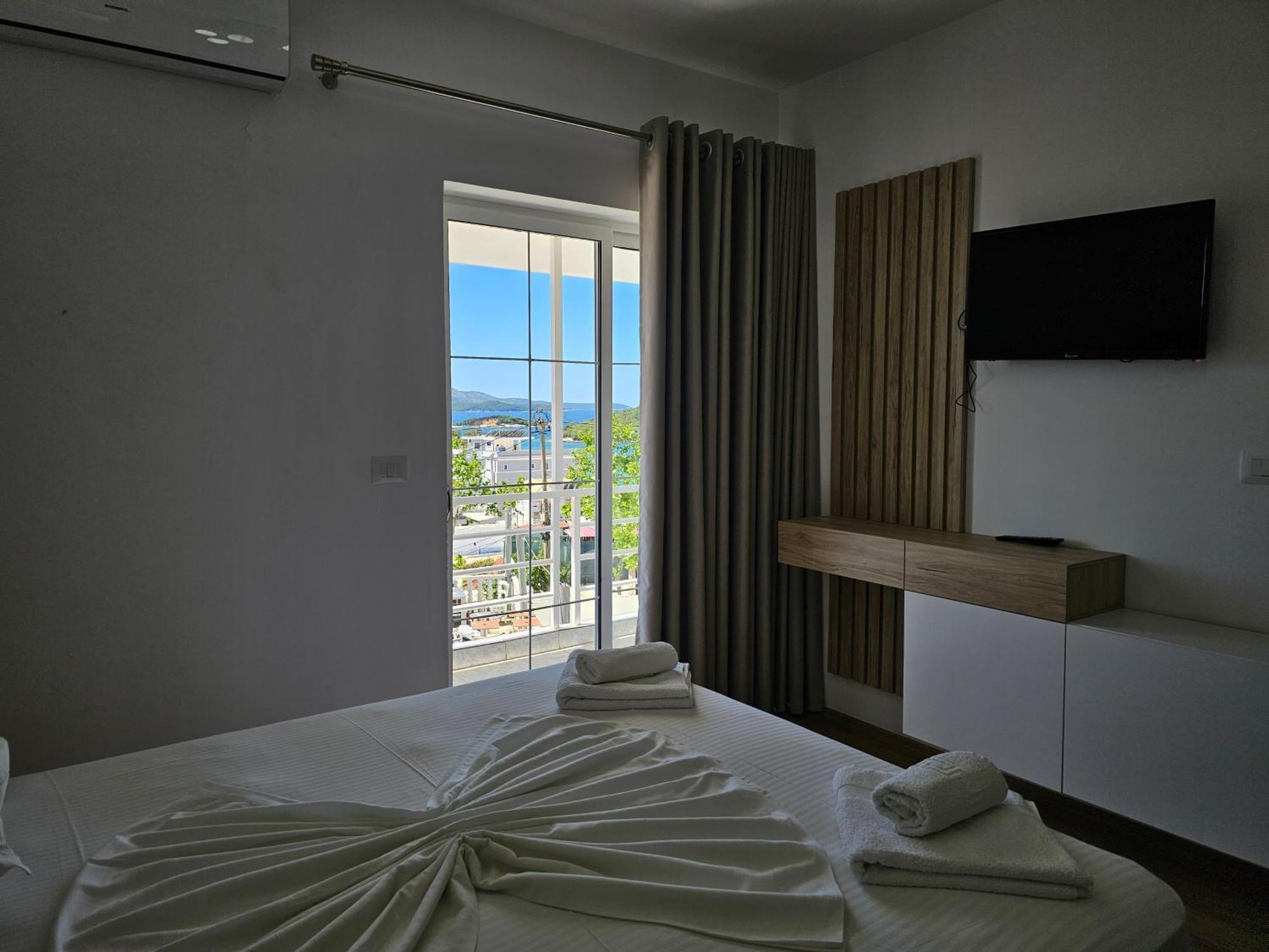 City Center Gjordeni Apartments Ksamil Esterno foto