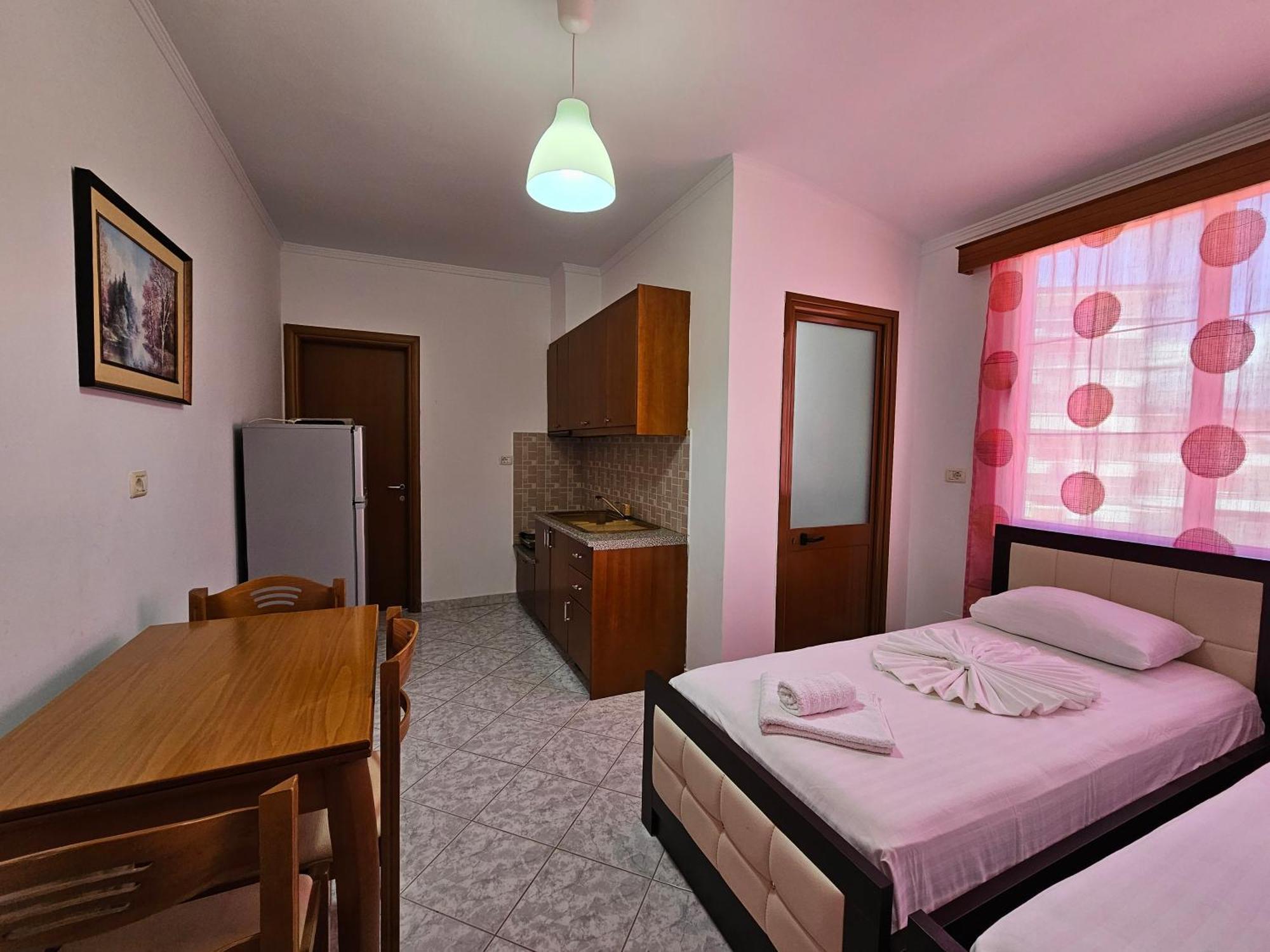 City Center Gjordeni Apartments Ksamil Esterno foto